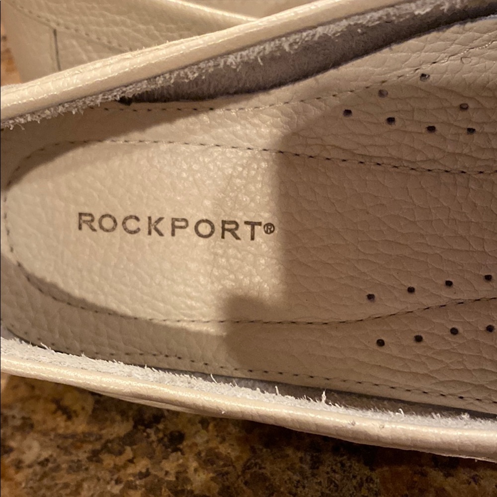 Rockport Cream Flats Timeless Comfort - Picture 4 of 6
